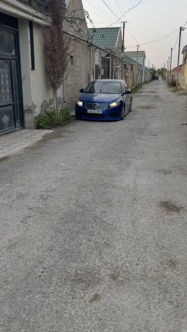 toyota yaris qiymeti: Chevrolet Cruze: 1.8 l | 2010 il 290 km Sedan — 3