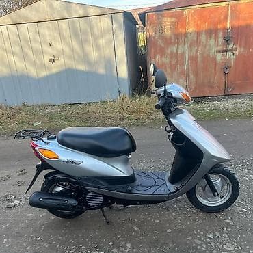 rəngli isiqlar: Yamaha Jog skuter - Model: Yamaha Jog (şəhər tipi skuter) - Mühərrik — 9