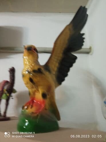 qizil onluq qiymeti 2019: Suvenir qartal. Hündürlüyü 53 sm, qanadlar arası eni 50 sm — 2