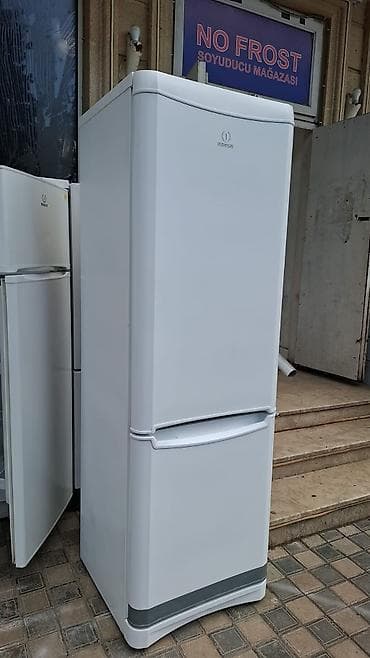 2 qapılı Indesit Soyuducu Satılır, rəng - Ağ