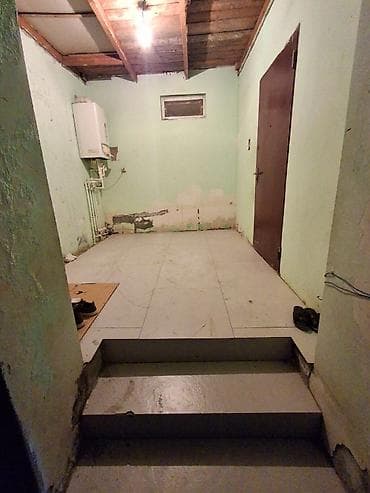 vip inşaat: 3 otaqlı mənzil – geniş dəhlizli plan, taxta döşəmələr və hündür — 8