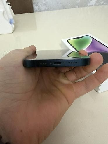 IPhone 14, Qara — 3