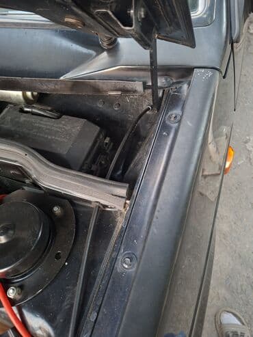 qadınlar ucun maşınlar: LADA Samara sedan – qara rəngdə, aerodinamik arxa spoylerli — 9