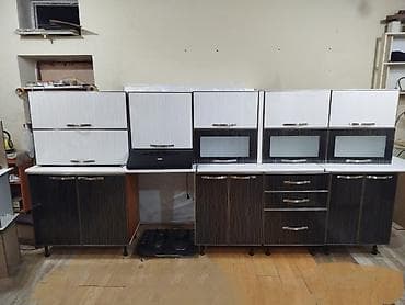 kuxna masa: Mətbəx mebeli satılır. 490 azn. Ölçü 3.40sm. Qaz, moyka, aspirator — 1