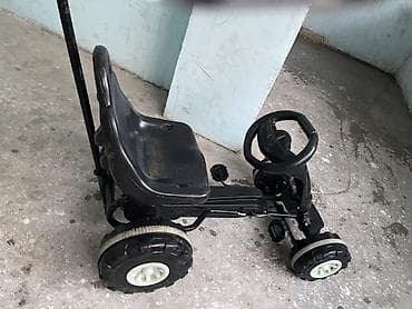 Uşaq üçün elektrik maşınları: Uşaq pedallı qartinq maşını – 4 təkərli, qara rəng Xüsusiyyətlər: - — 4