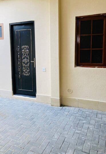 studio menzil kiraye: Binəqədi rayonu Nəsimi metrosunun yaxınlığında,3 mertebeli binanın — 9