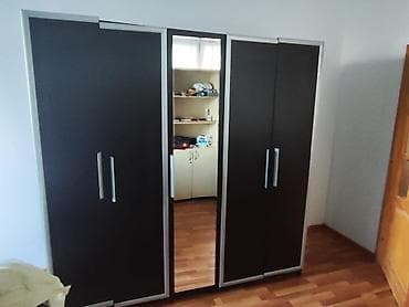 3 qapılı, Güzgülü, Qəhvəyi, Digər material, Açılan, Düz dolab