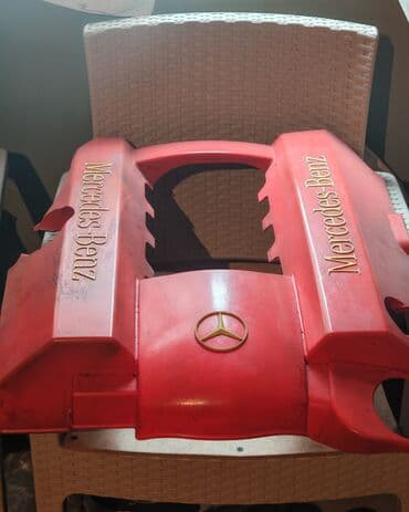 Ford: MERCEDES V8 — 3