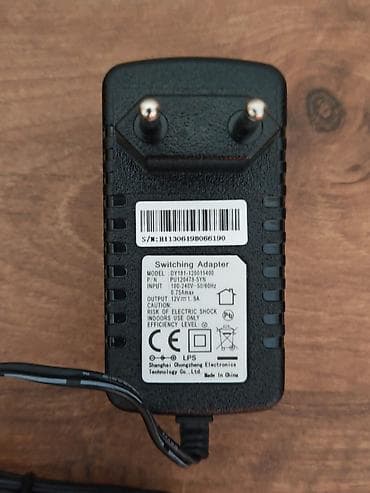 5a: Adapterlər 
12V--5A

12V--4A

12V--1.5A

16V--0.5A

Ünvan Yasamal — 2