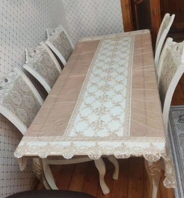 Qonaq otağı üçün, İşlənmiş, Açılmayan, Dördbucaq masa, 8 stul