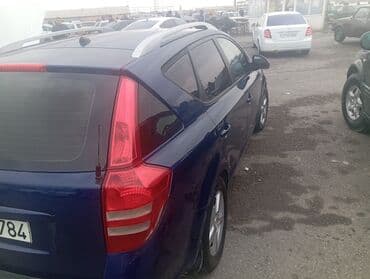 Avtomobil alışı: Kia Cee’d SW (universal), mavi rəng. - Geniş və funksional kuzov — 6