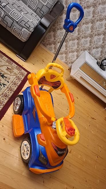 pultdu maşin: Uşaq idarəetmə tutacaqlı gəzinti maşını – “Magic Car” - Rəng — 2