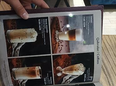 Чай, кофе, напитки: Qəhvələr menyusu - Makkiato – espresso, süd, zövqə görə sirop. 7.00 — 1