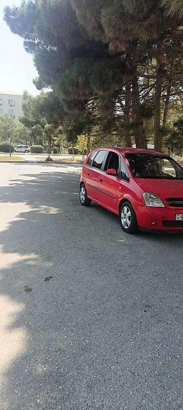 nissan note mini: Opel Meriva, qırmızı rəngli, şəhər və ailə istifadəsi üçün rahat — 8