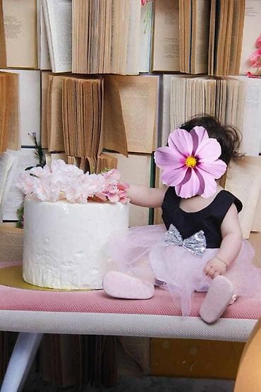 Праздничные костюмы: Paltar 1 defe fotosesiya geyilib. 03- 10 aya kimi .7 AZN. kupalnik 5 — 1