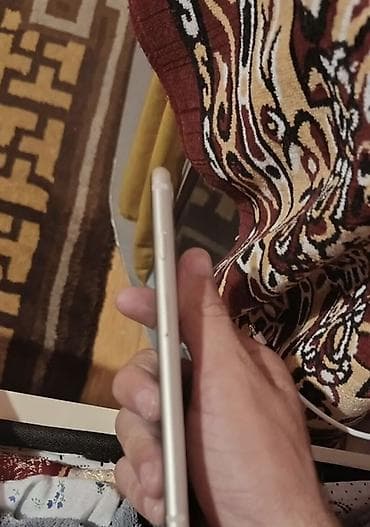 IPhone SE 2020, Ağ, Barmaq izi — 3