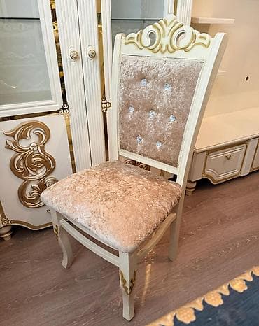 stullar ev ucun: * **Divan** – 950 manata alınıb. * **Mebel dəsti** – 10.000 manata — 4