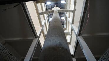 saray mtk əlaqə nömrəsi: Ticarət Mərkəzi Mall yaritəmir 5000 kv,1-ci mərtəbə Bowling 1400 kv — 3