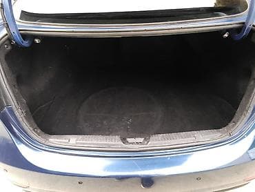 uaz satisi: Hyundai Elantra: 1.8 l | 2015 il Sedan — 4