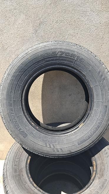 teker 215: Yeni Şin Annaite 235 / 70 / R 16 — 4