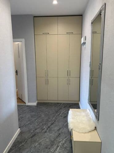 срочно продам квартиру в баку: Пос. Карачухур, 3 комнаты, Новостройка, м. Нефтчиляр, 72 м² — 5