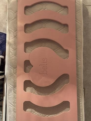 uşaq doşəyi: Qız üçün, İşlənmiş, Dördbucaq, Beşik, Matras ilə, Yellənmə mexanizmsiz — 3