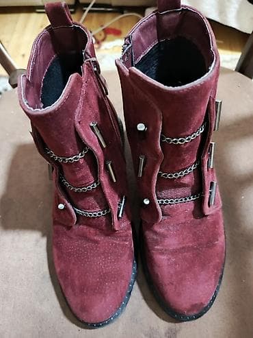 Qadın botları – bordo rəng 37razbil teze kimid - Material: süet