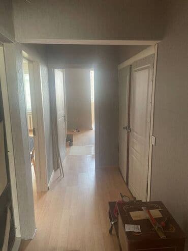 ucbucaq evlər: Bakı, 2 otaqlı, Köhnə tikili, m. Həzi Aslanov, 55 kv. m — 2