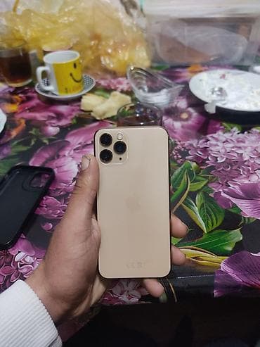 iphone 11 platası: IPhone 11 Pro, Qızılı, Face ID — 2