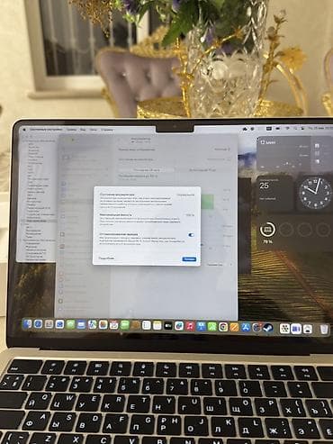 iphone 17 pro silver: Apple MacBook (13") – Space Gray Xüsusiyyətlər: - Apple Silicon M2 — 3