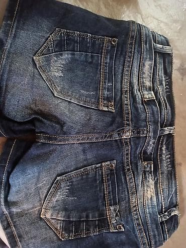 venum şort: Qadın denim şort - Material: qalın, elastiksiz denim - Rəng: tünd — 2