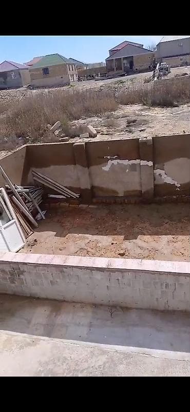 insaatcilarda yeni tikili evler: Puta qəs. 5 otaqlı, 2 kv. m, Orta təmir — 2