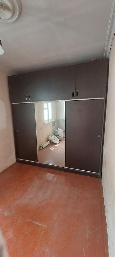 dolab kombi: İşlənmiş, 6 qapı, Güzgülü, Qara, Digər material, Kupe, Düz dolab — 1