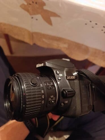 ikinci əl tikiş maşını: "Nikon D5300" Qəbələ və Ətrafı üçün Fotoaparat Satışı. Qiymət 350-dır — 1