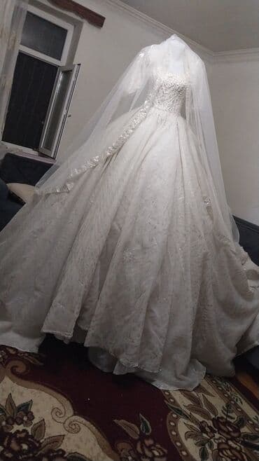 30 ədədə yaxın toy paltarları təcili satılır