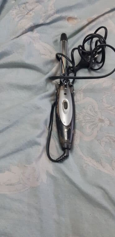 Ağız baxımı cihazları: Saç üçün fen 6 manat — 1