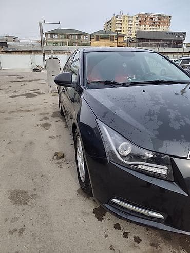 ravon r4 qiymeti: Chevrolet Cruze: 1.4 l | 2013 il 249000 km Sedan — 1