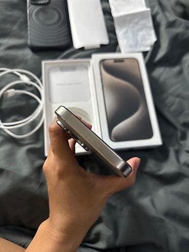 ipad 9 lalafo: IPhone 15 Pro, 256 GB, Natural Titanium, Face ID — 4