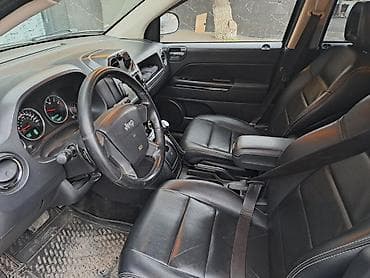 teker 265 35 18: Jeep Compass Limited – gümüş rəngli, şəhər və kənar yol üçün praktik — 5