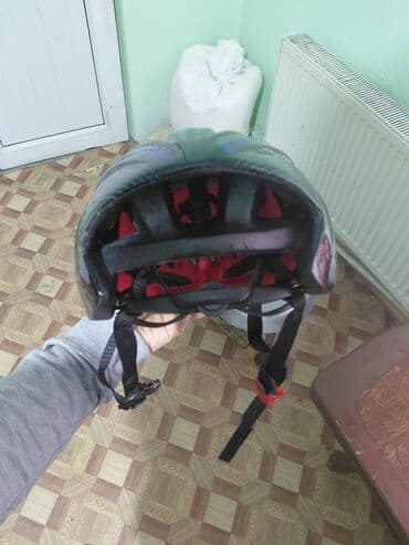 velosiped kameri: Velosiped dəbilqəsi - Rəng: qara, mavi detallarla; iç hissə qırmızı — 4