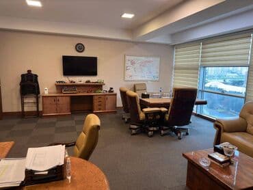 mağaza üçün avadanlıqlarla təchiz olunmuş obyekt: Xətai metrosunun arxası, 12 mərtəbəli plazanın 12 ci mərtəbəsində — 2