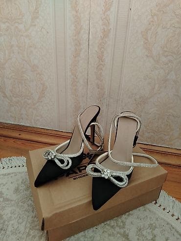Qadın yüksək dabanlı ayaqqabı - Model: nazik dabanlı slingback - — 3