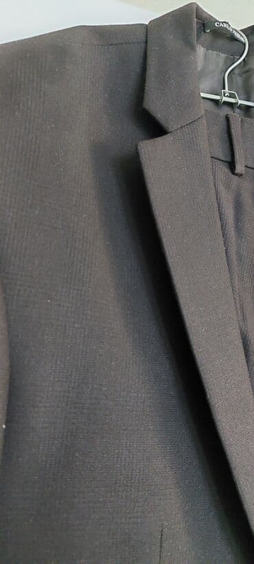 kişi ucun klassik qara kostyum: Kastyum. Karicniviy rengde. Razmer 50 — 3