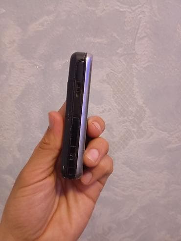 nokia c3 00: Nokia 8000 4G, 1 TB, rəng - Qara, Düyməli — 4
