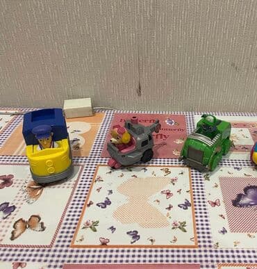деревянные машинки: Arabalar,mashinlar yaxshi keyfiyyetde ve yaxshi veziyyetde.Hamisi 6 — 3