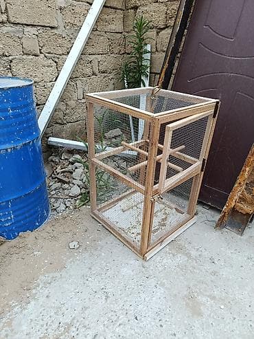 pudel it satisi: Taxta-quş qəfəsi - Material: təbii taxta karkas, sıx metall tor — 2