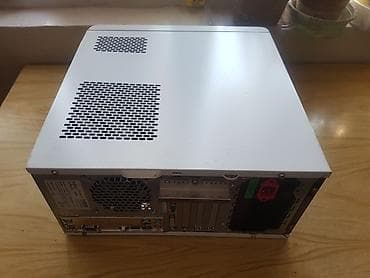 processor core i7: Fujitsu Siemens AMILO masaüstü kompüter korpusu (fərdi kompüter üçün — 8