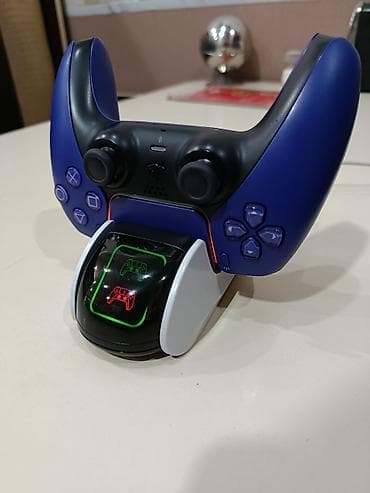 playstatio: PS5 DualSense üçün ikili şarj stansiyası + gamepad Məhsulun təsviri — 1