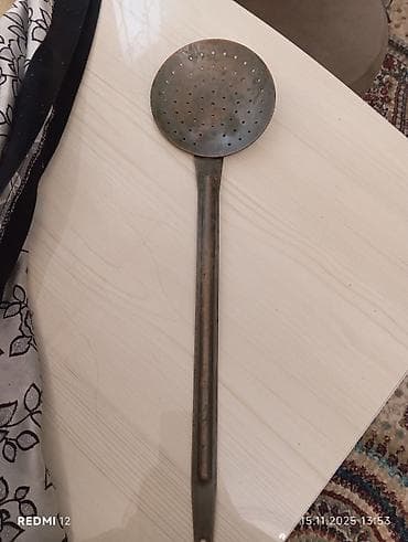 duru yağ: Mətbəx üçün metal süzgəc qaşıq (delikli kepçe) - Material: möhkəm — 1