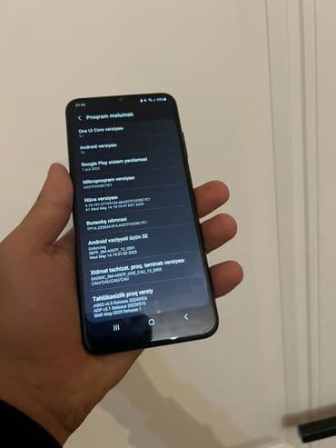 mini telfonlar: Salam. Telefon gorsendiyi kimi ideal veziyyetdedir. 32 GB yaddaşı var — 6
